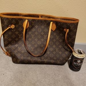 Louis Vuitton Neverfull bag